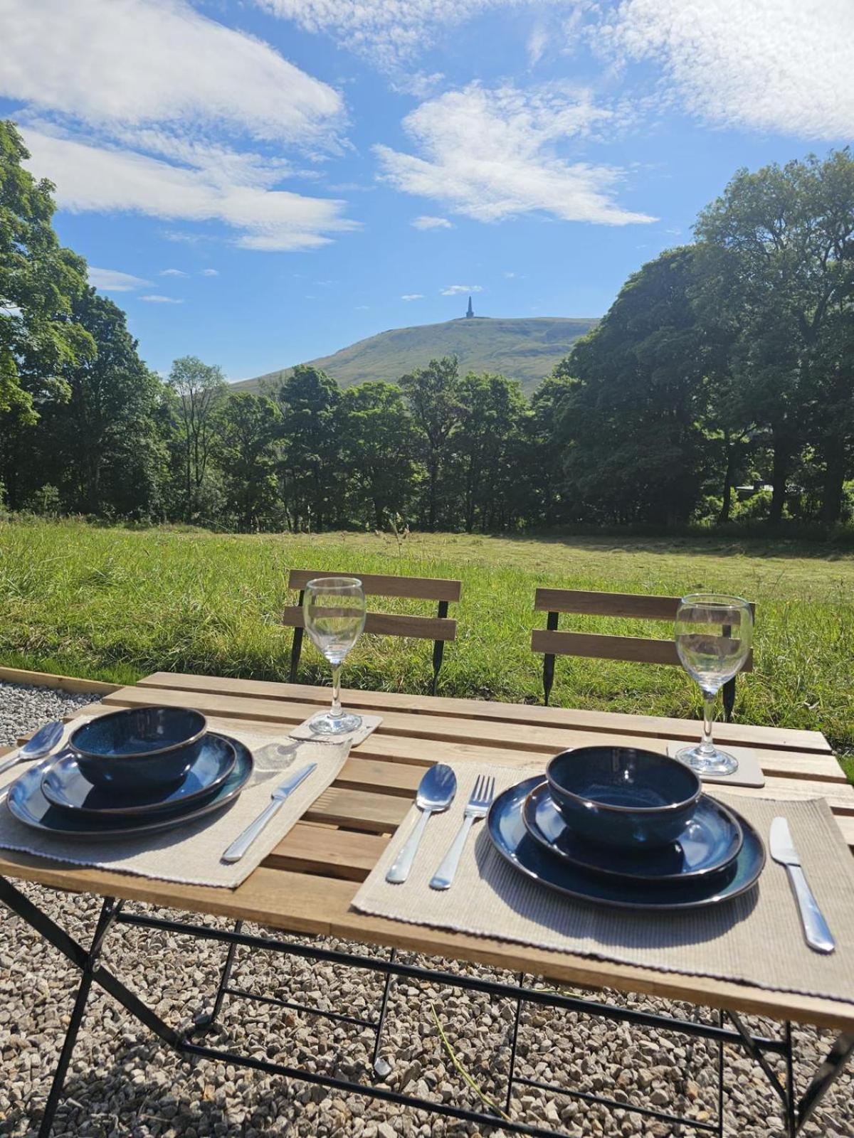 Stoodley View Shepherd Huts Holiday home Todmorden