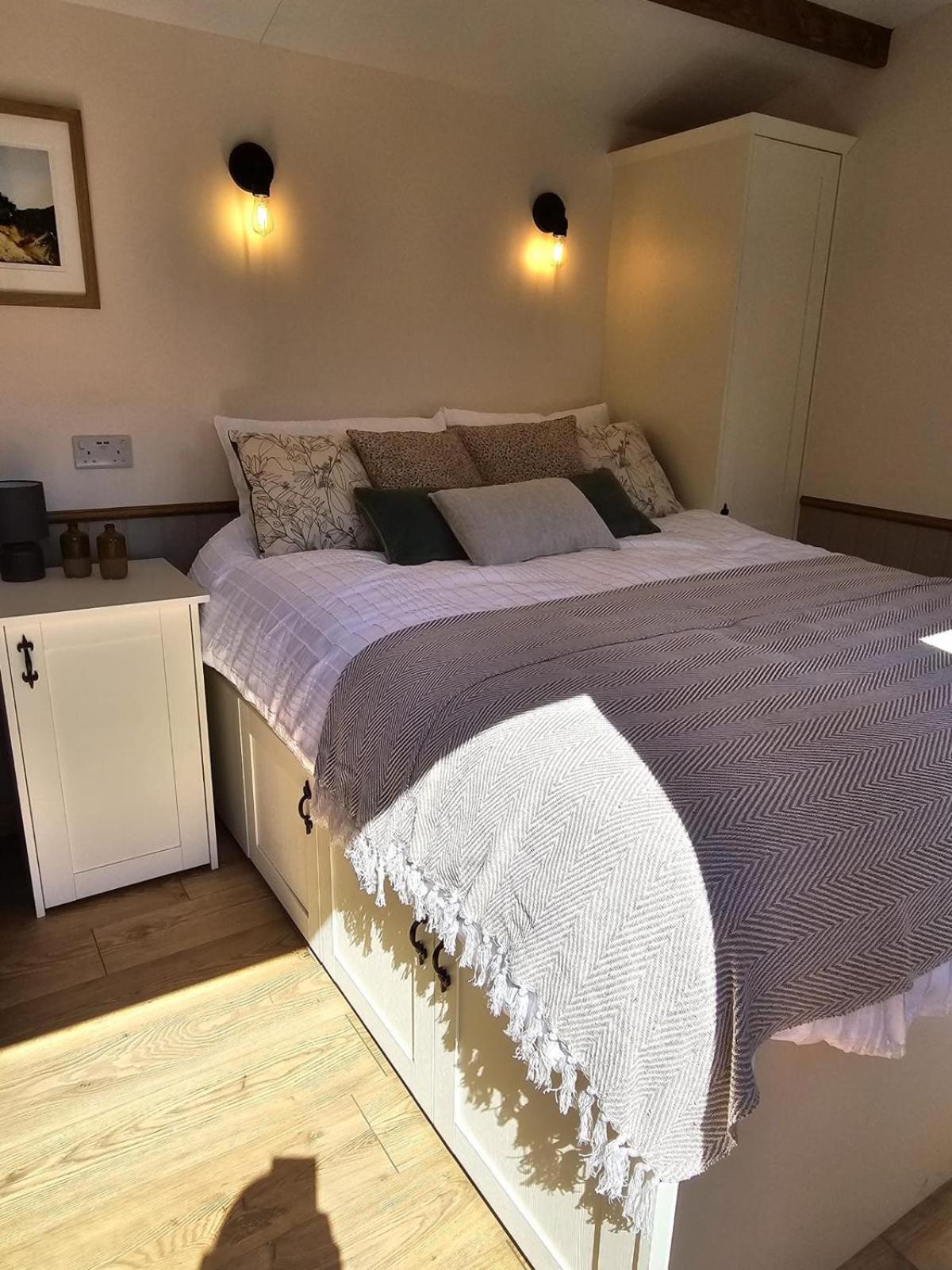 Stoodley View Shepherd Huts Holiday home *